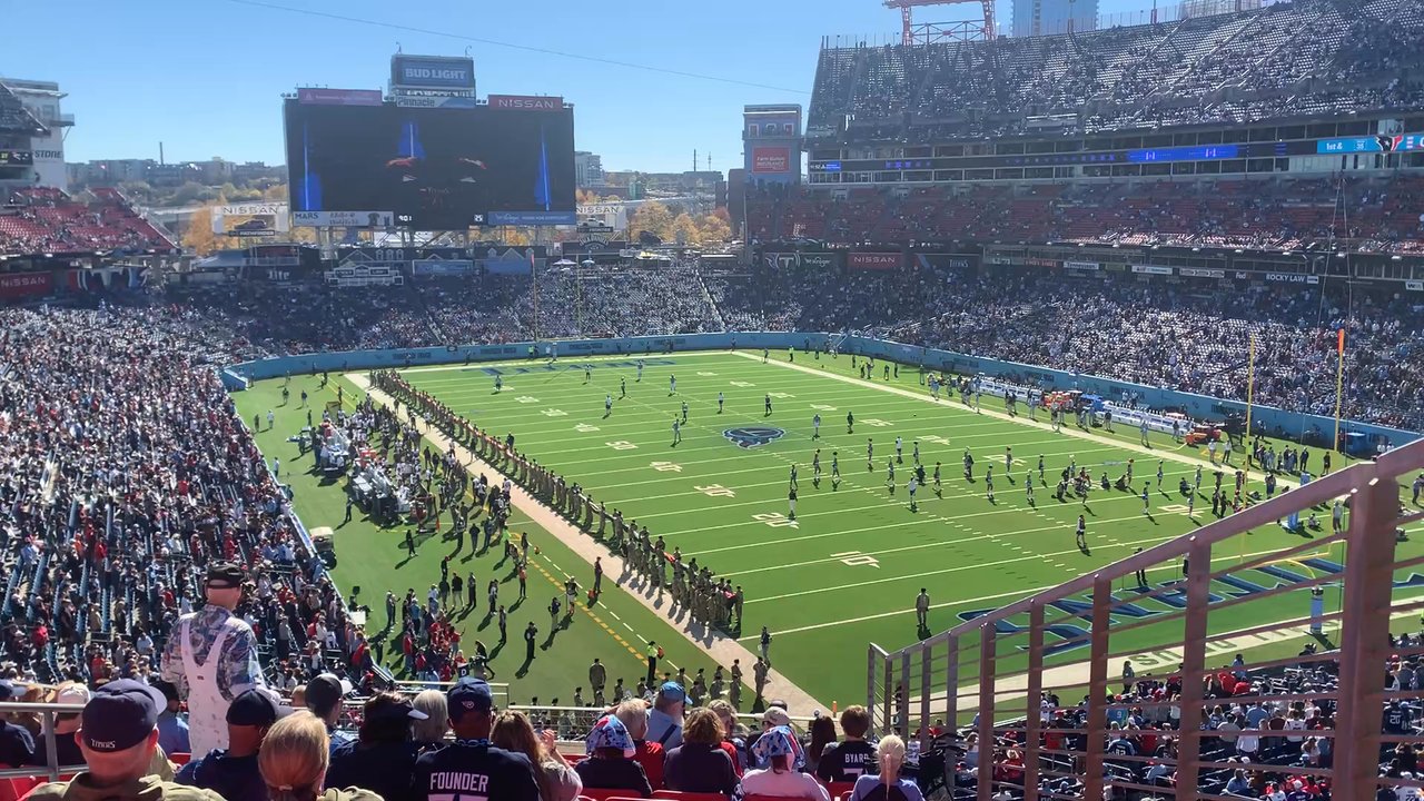 Nissan Stadium - Tennessee Titans Football Game - Stadiums & Arenas Near Me - Nashville, Tennessee