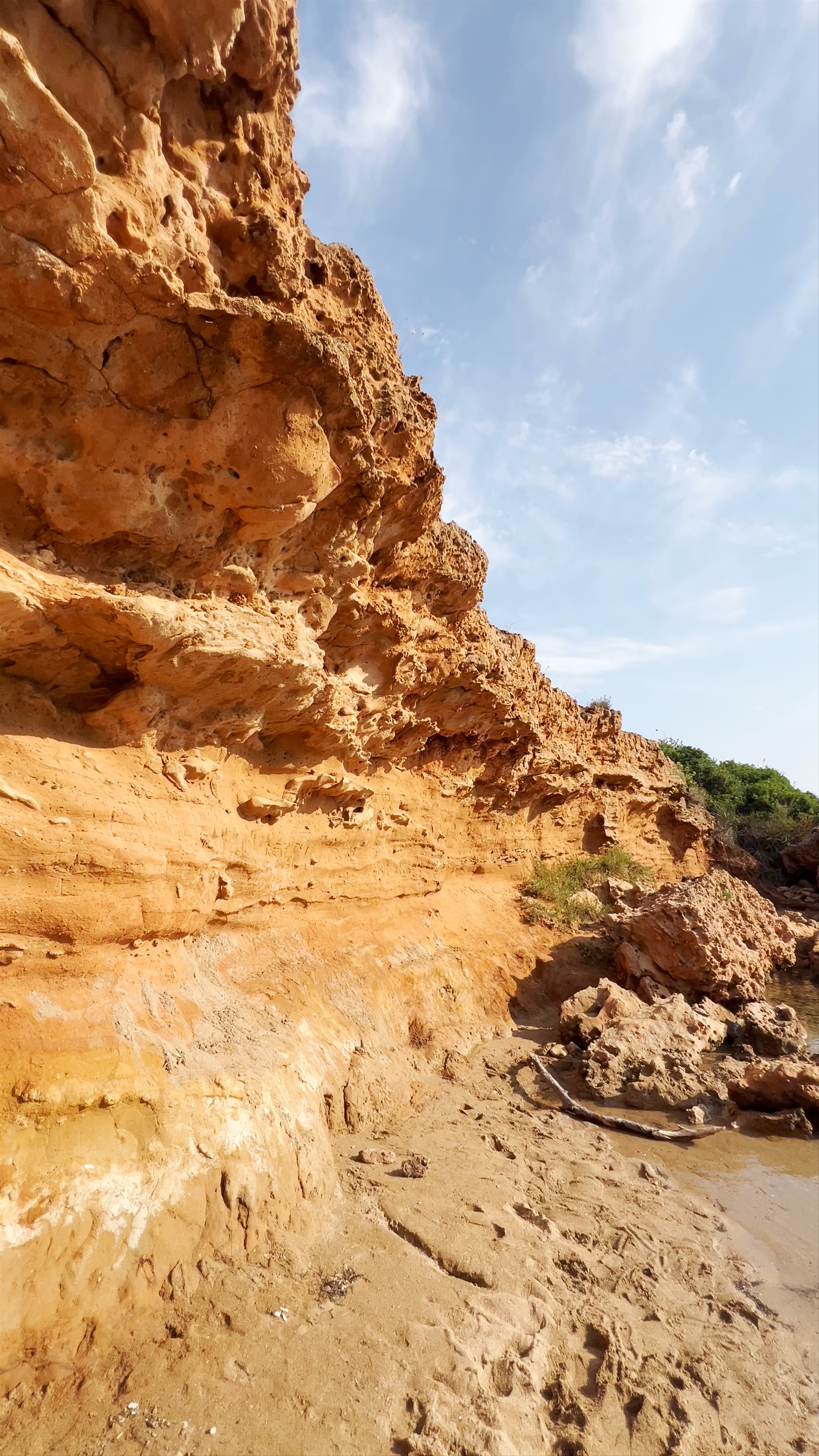 Red-Cliffs