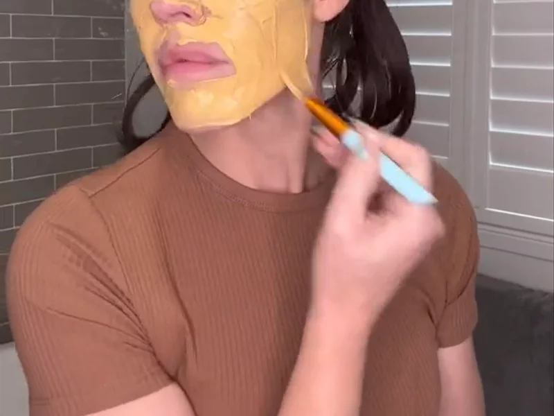 Golden Turmeric Clay Mask