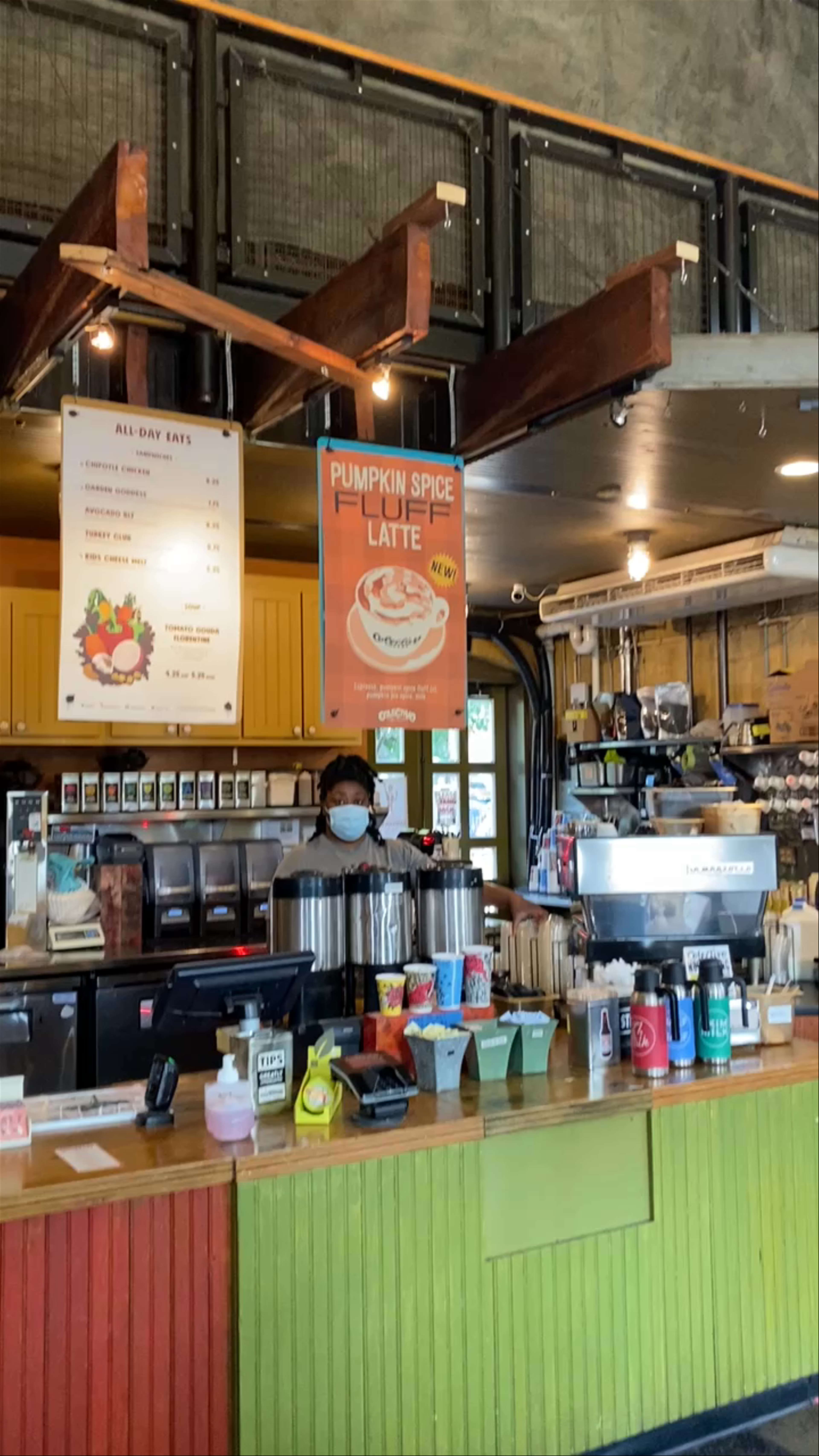 Colectivo Coffee Lakefront: Vibrant Coffee Experience in Milwaukee