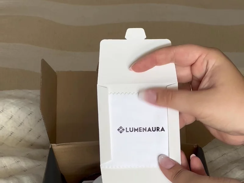 Jewellery unboxing