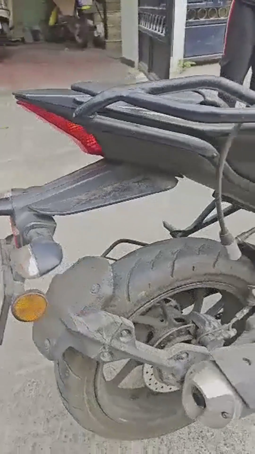 Walk-around video thumbnail