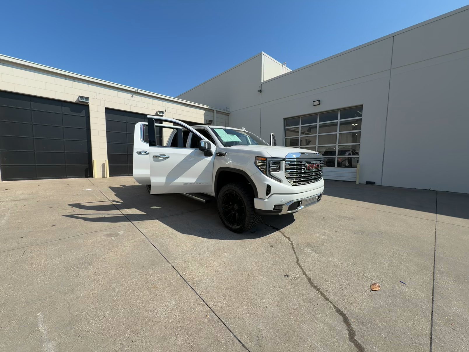 Lifted Trucks - #TX10280 - 2025 GMC Sierra 1500 Denali Crew Cab