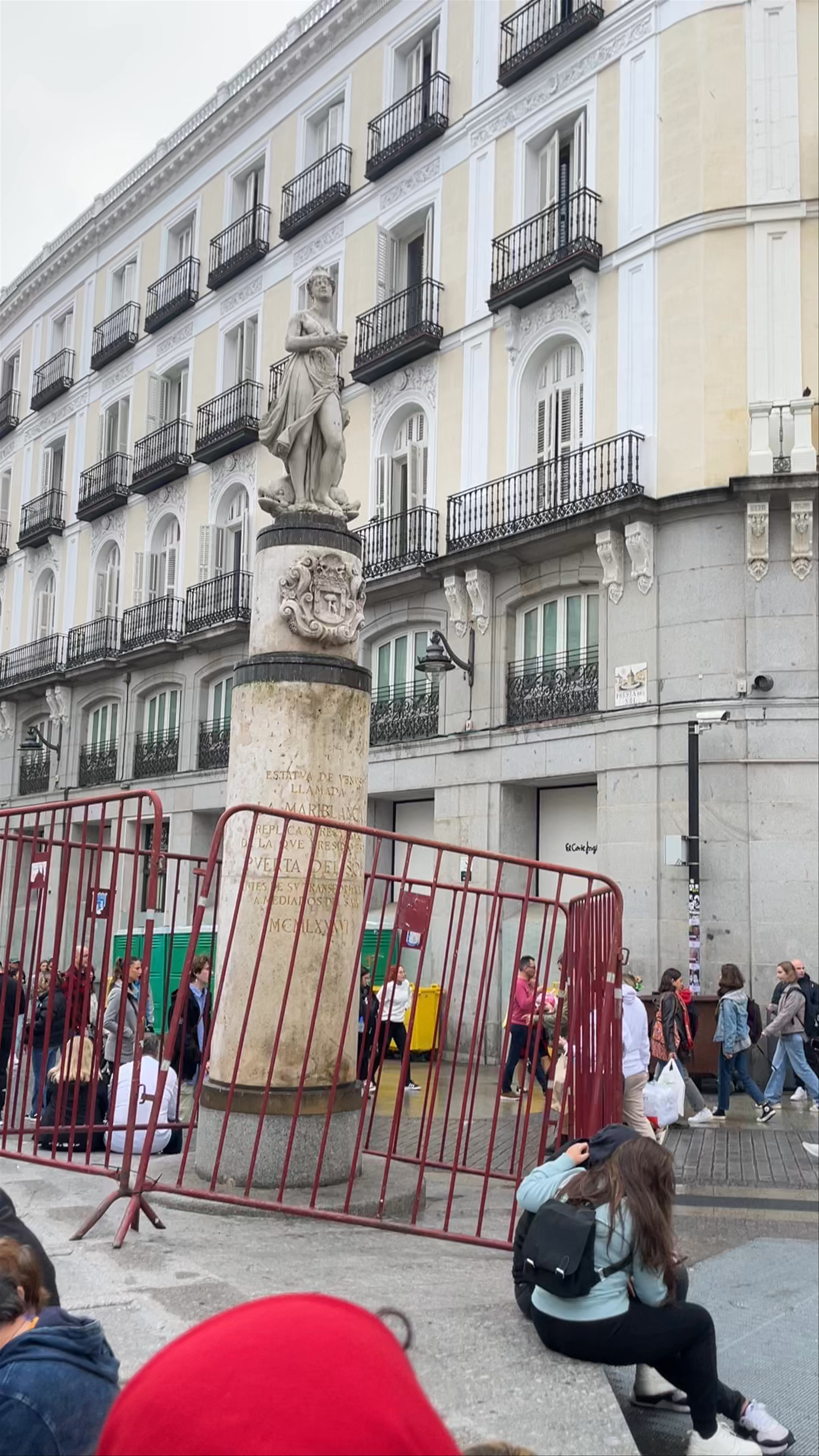 La Mariblanca Statue: Historic Icon Amidst Madrid's Bustling Streets