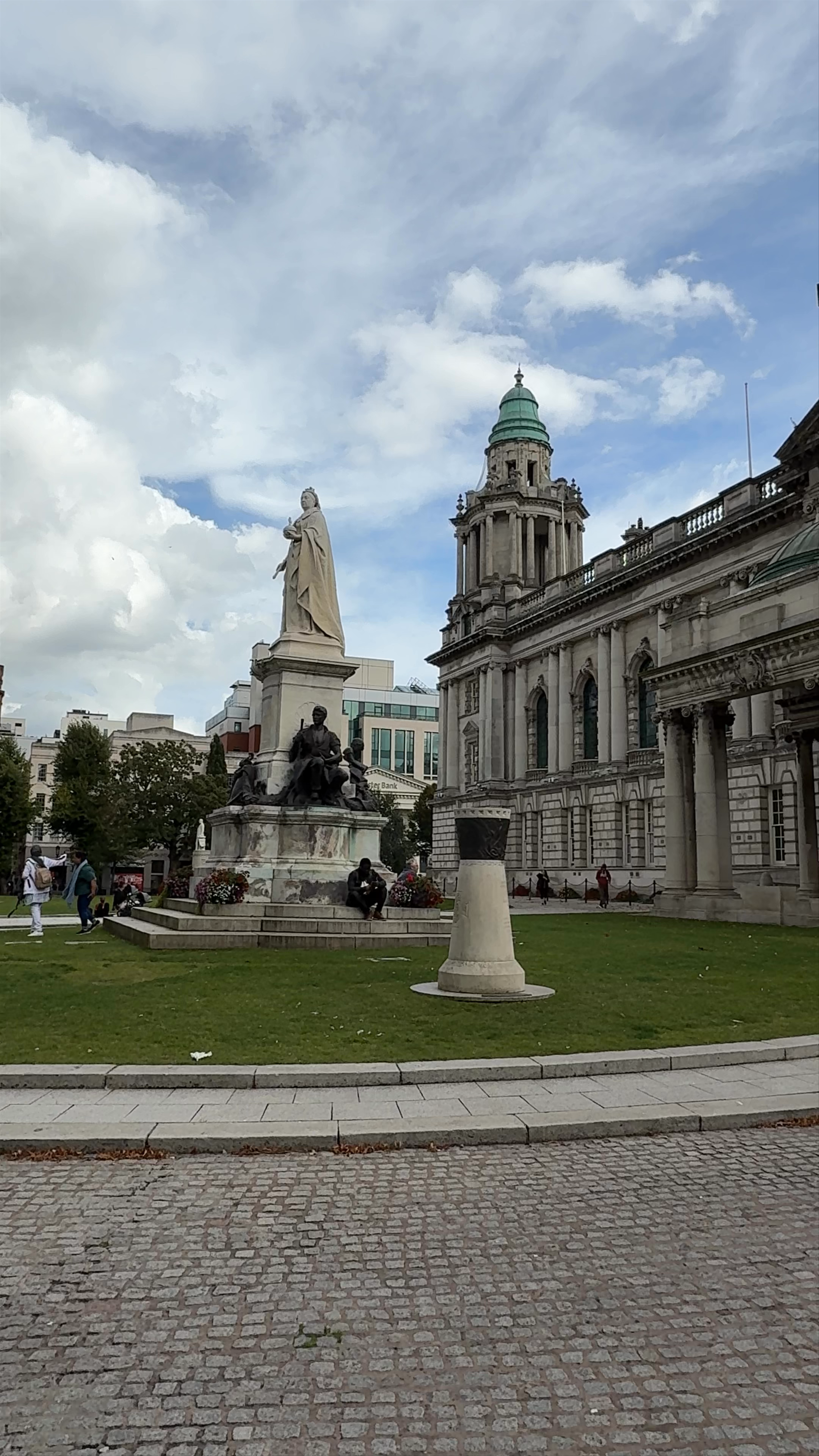 Belfast City Hall: Majestic Heritage in the Heart of Belfast