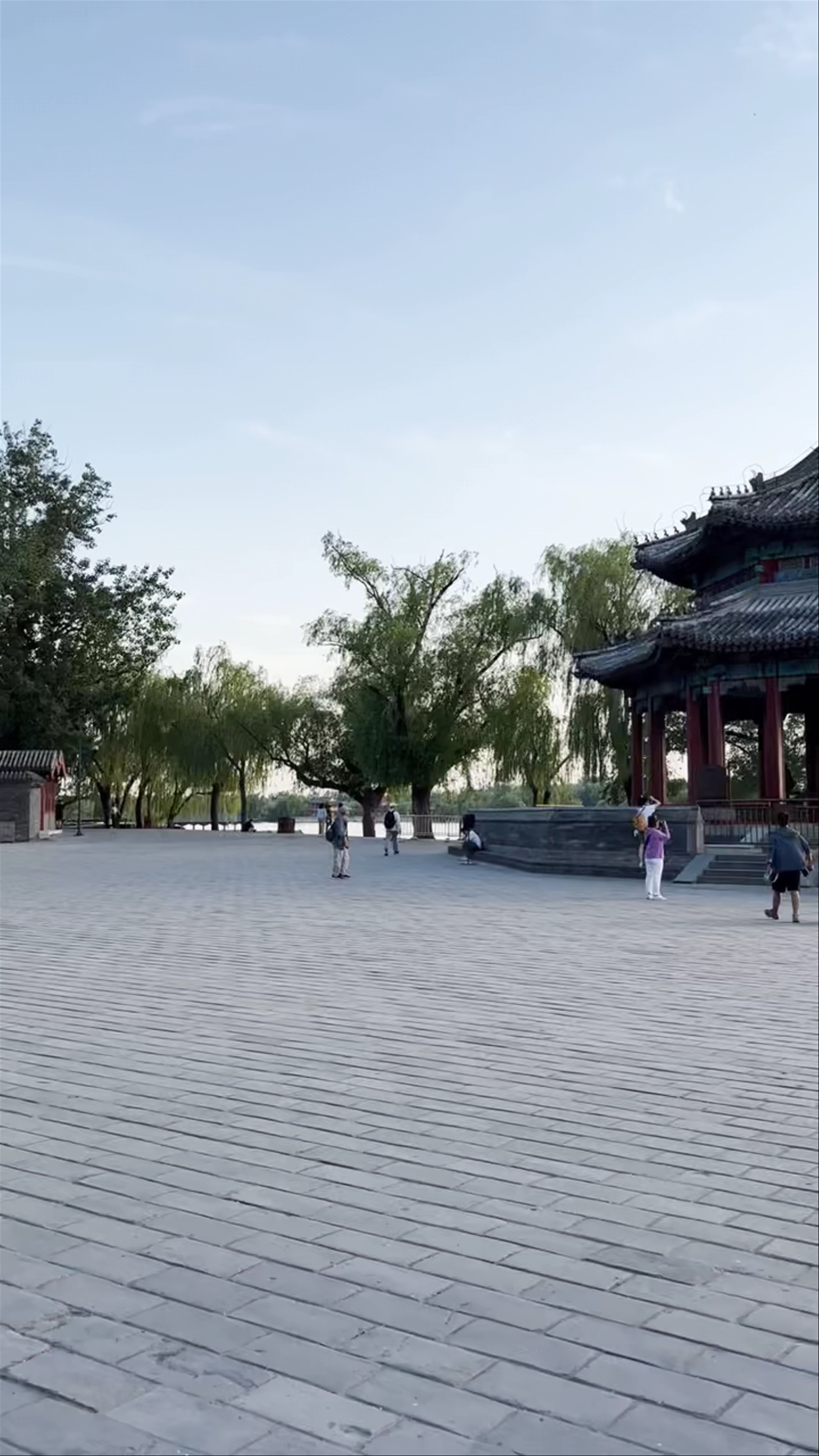 Shi Qi Kong Qiao, Kunminghu Road, Haidian District, Beijing, China