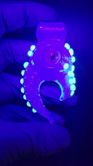 Preview pic of UV\CFL alien pod