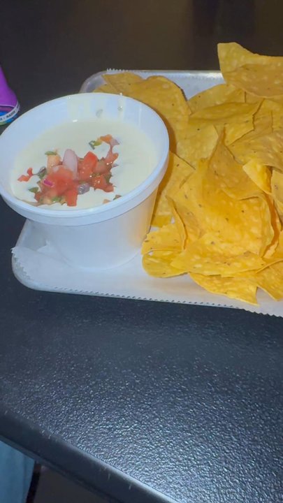 Loflin Yard - Gayoso Con Queso - New American Near Me - Memphis, Tennessee