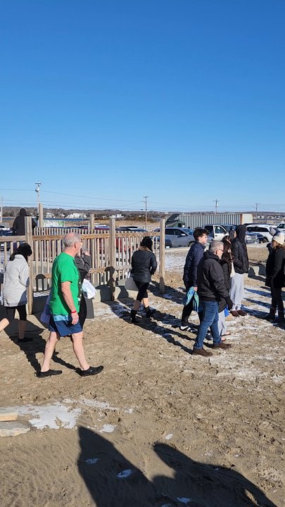 Windjammer Surf Bar - 2026 Penguin Plunge - Sports Bars Near Me - Westerly, Rhode Island