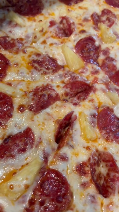 Pizza house - Yummmmyy - Salad Near Me - Palmer, Texas