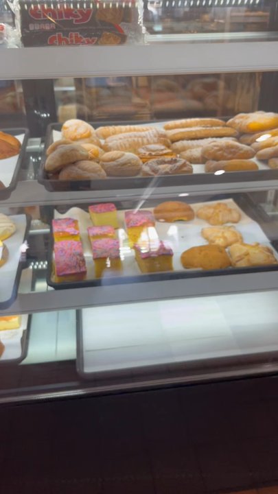 La Esperanza Restaurant - Bakeries Near Me - Long Beach, California