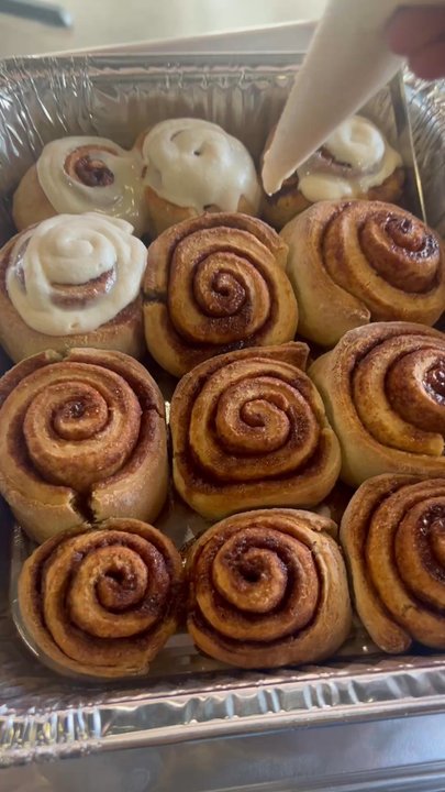 Holy Rollie Pastry Shop - Bakeries Near Me - Irving, Texas