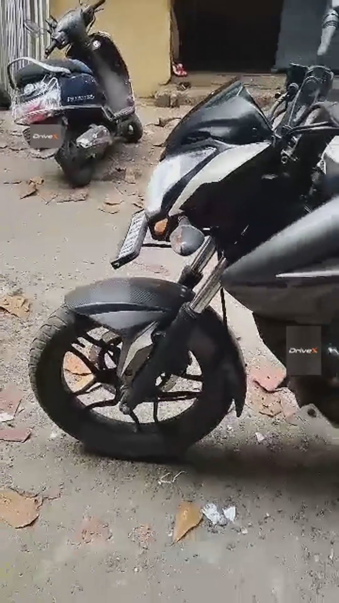 Walk-around video thumbnail
