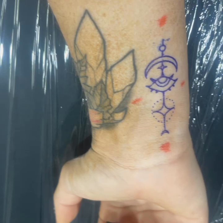 Third Eye Beauty Lounge - Flash Hand Poke By Cat - Eyelash Service Near Me - Tempe, Arizona
