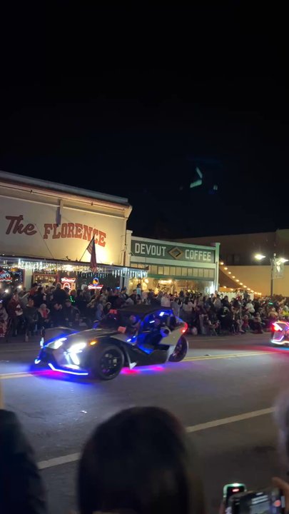 Devout Coffee - Niles Tree Lighting event in front of Devout - Coffee Roasteries Near Me - Fremont, California