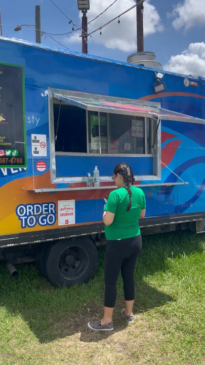 Planet Vegan - Parked food truck, nice setup! - Vegan Near Me - Houston, Texas