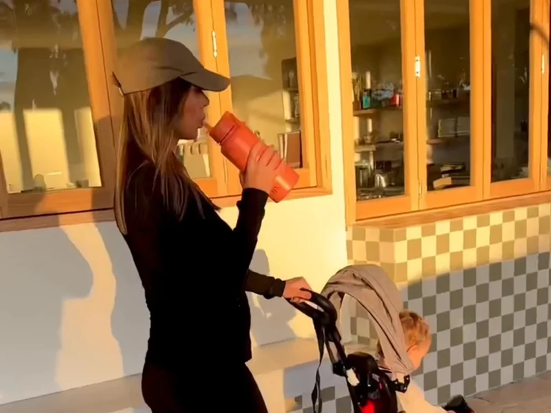 MUVE insulated drink bottle