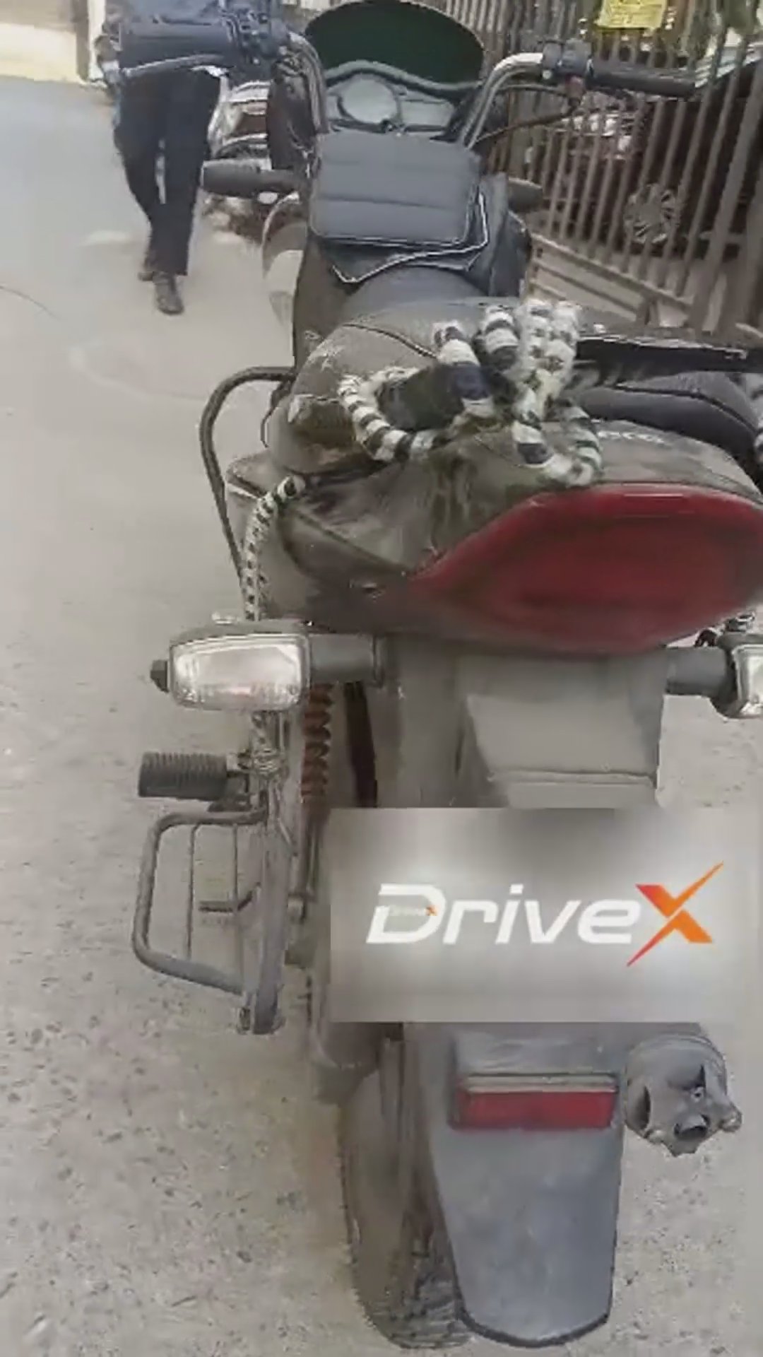 Walk-around video thumbnail