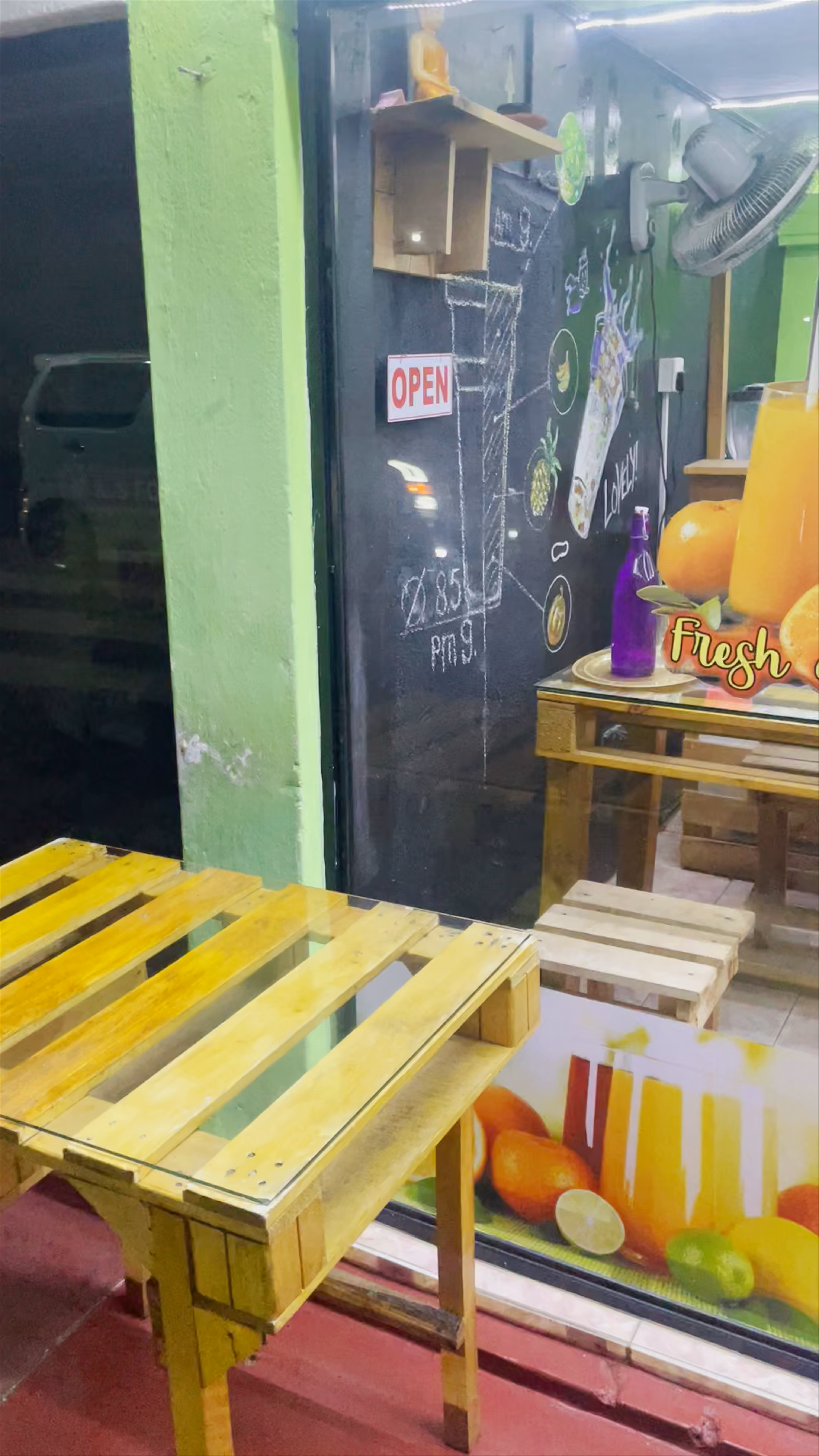 Fresh Tropical Juice Bar Experience at Grace Negombo, Sri Lanka