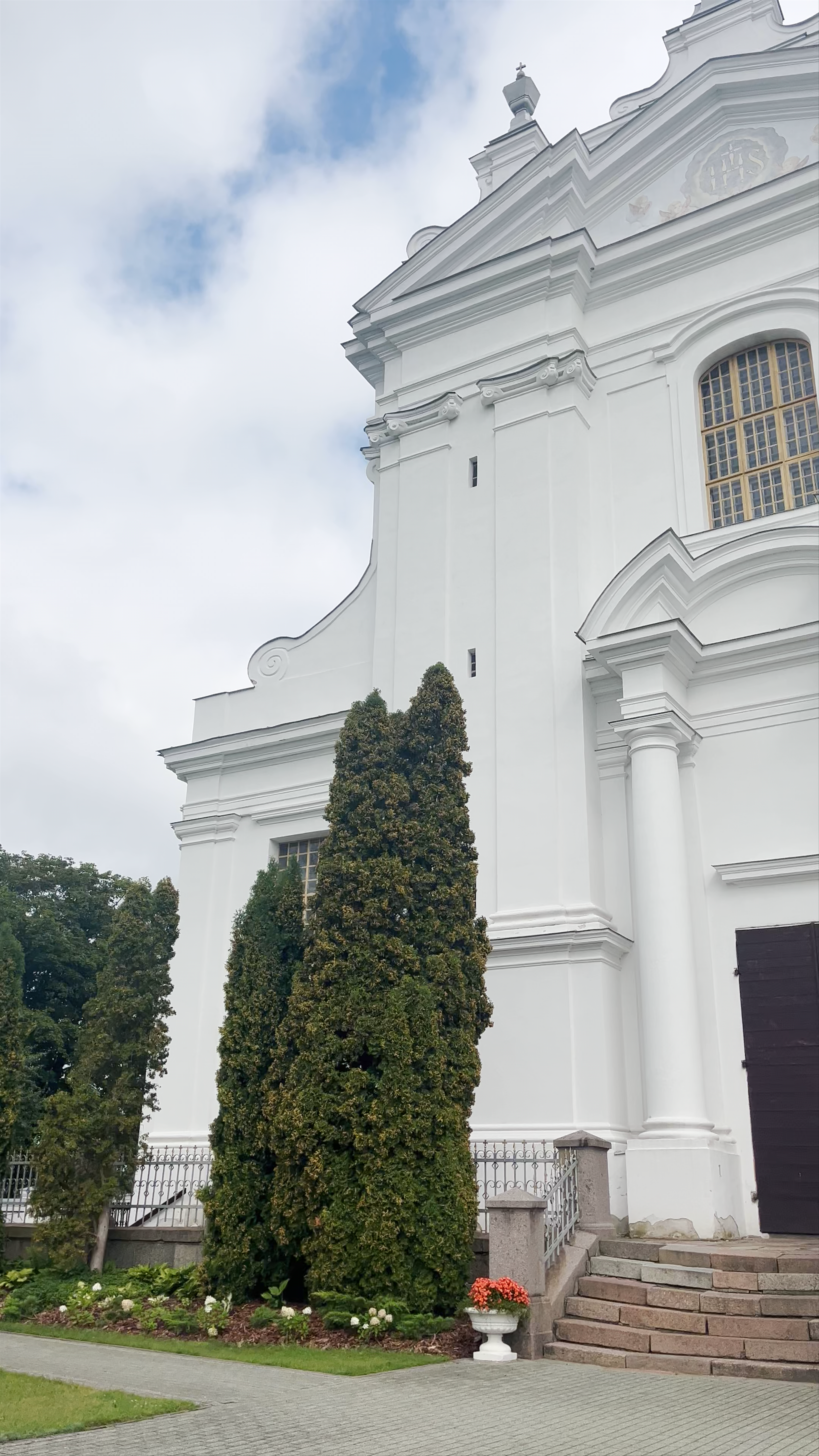  And healthy Kraslava Roman Catholic Church of St. Louis