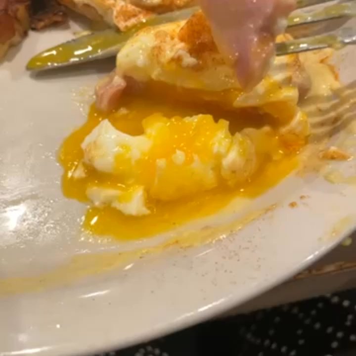 Scrambled - New American Near Me - Deerfield, Illinois