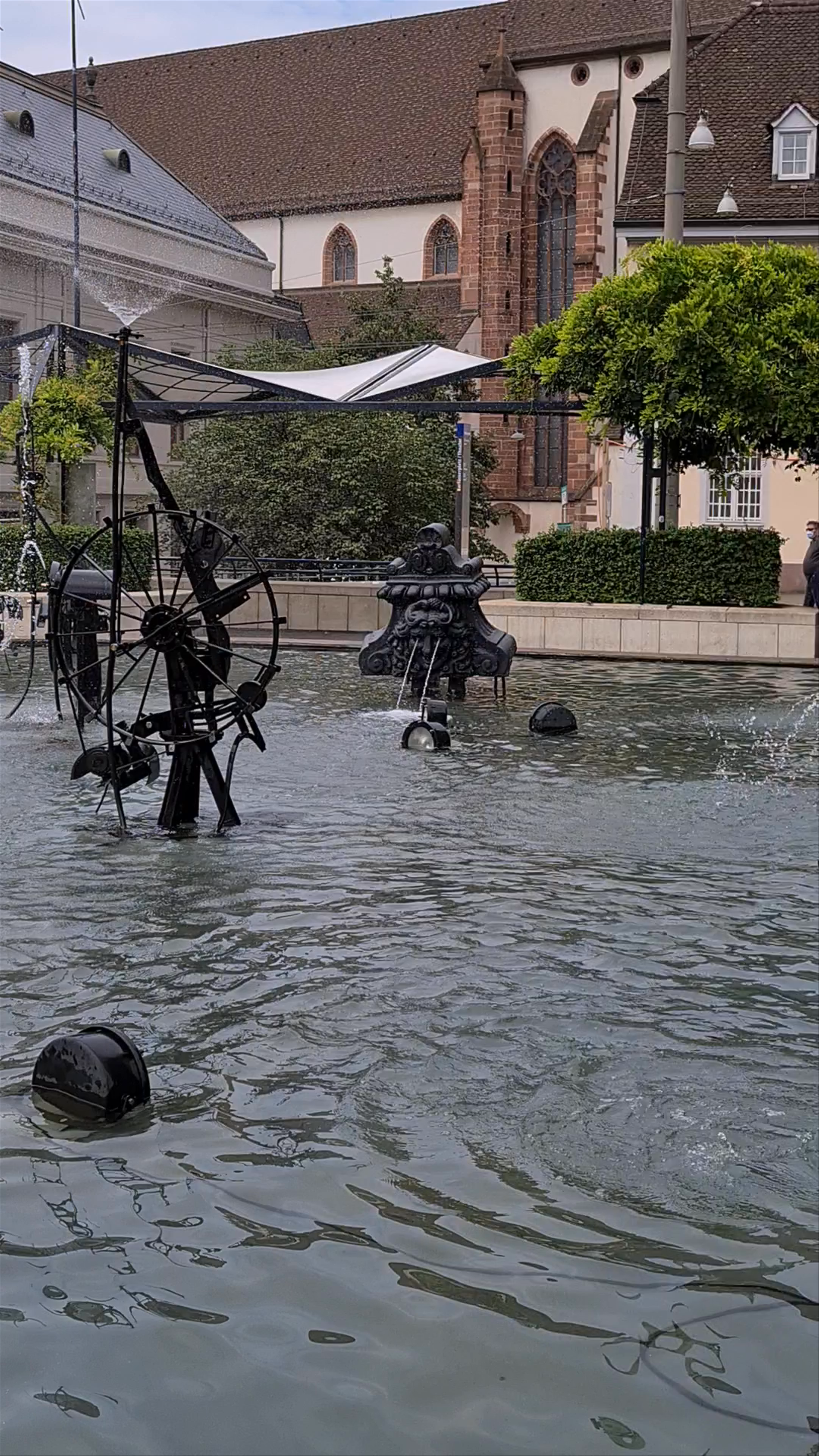 Tinguely Fountain: A Whimsical Water Sculpture Experience in Basel