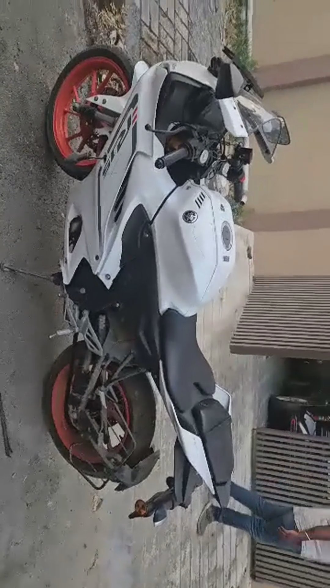 Walk-around video thumbnail