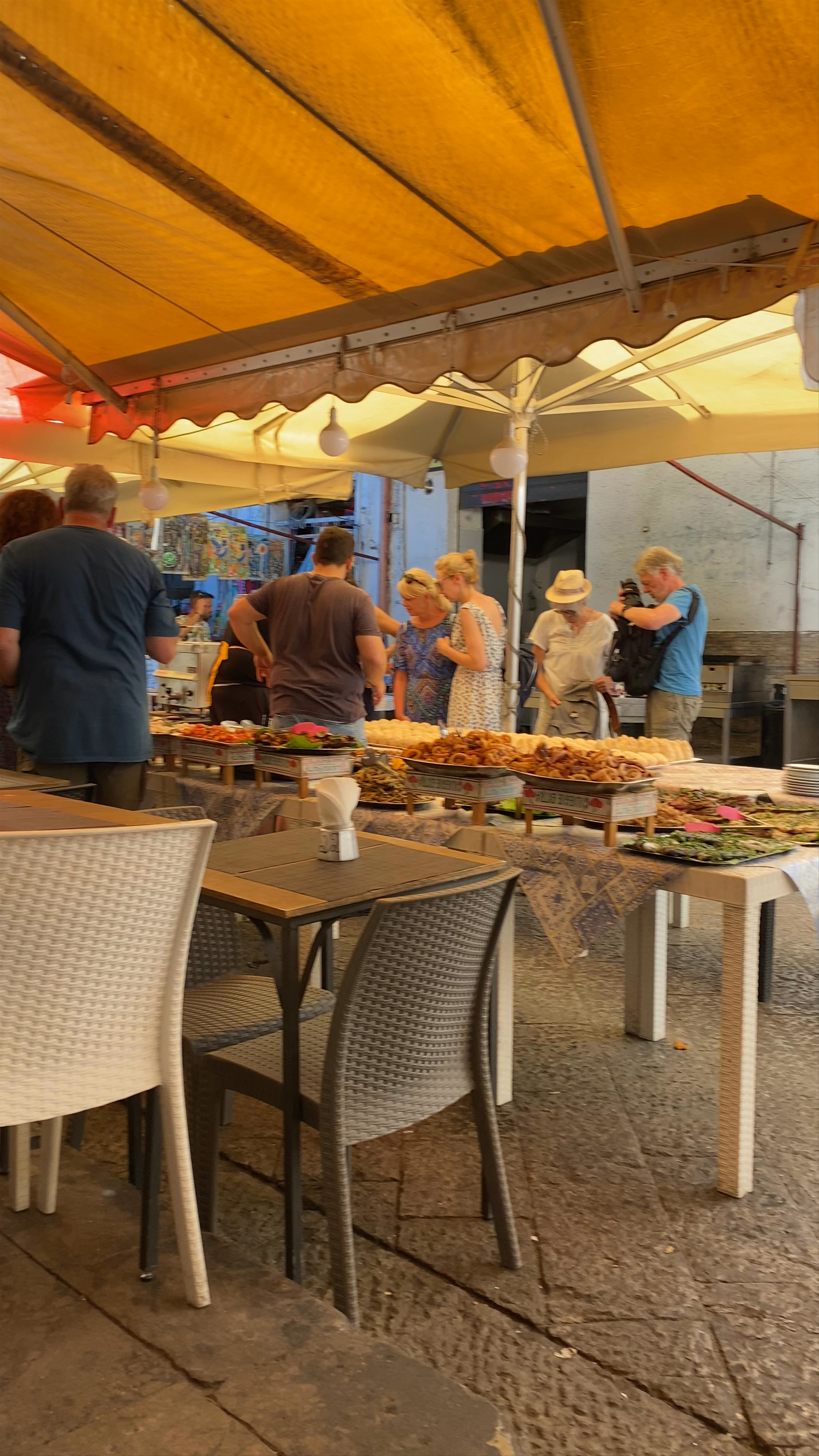 Da Umberto Palermo: Authentic Sicilian Market Dining Experience