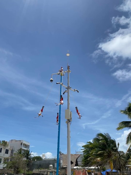 Portal Maya - DANZA DE LOS VOLADOROES 5/5 - Local Flavor Near Me - Playa del Carmen, ROO
