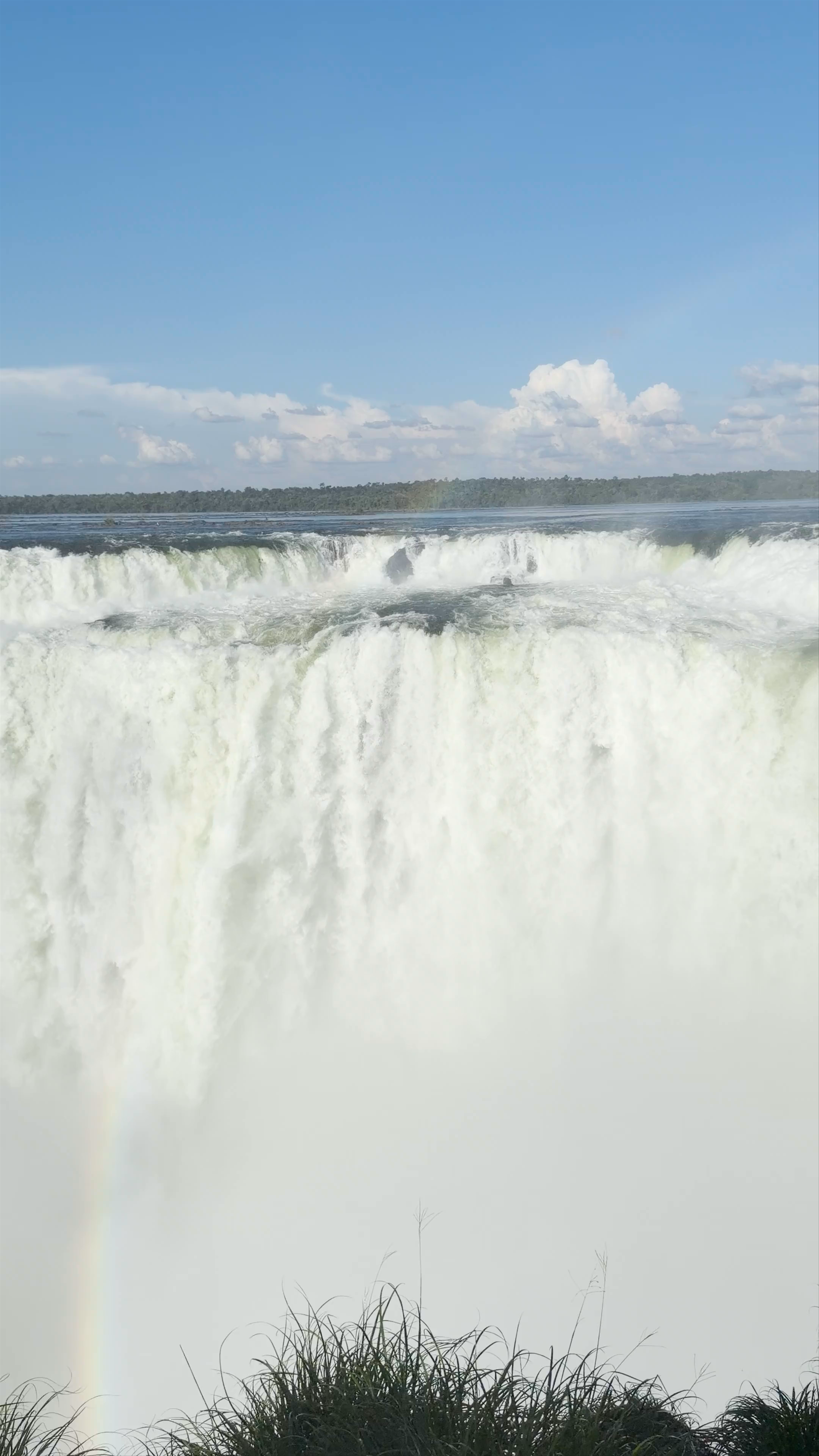 Iguazu Falls Splendor: The Mighty Cataratas do Iguaçu in Argentina