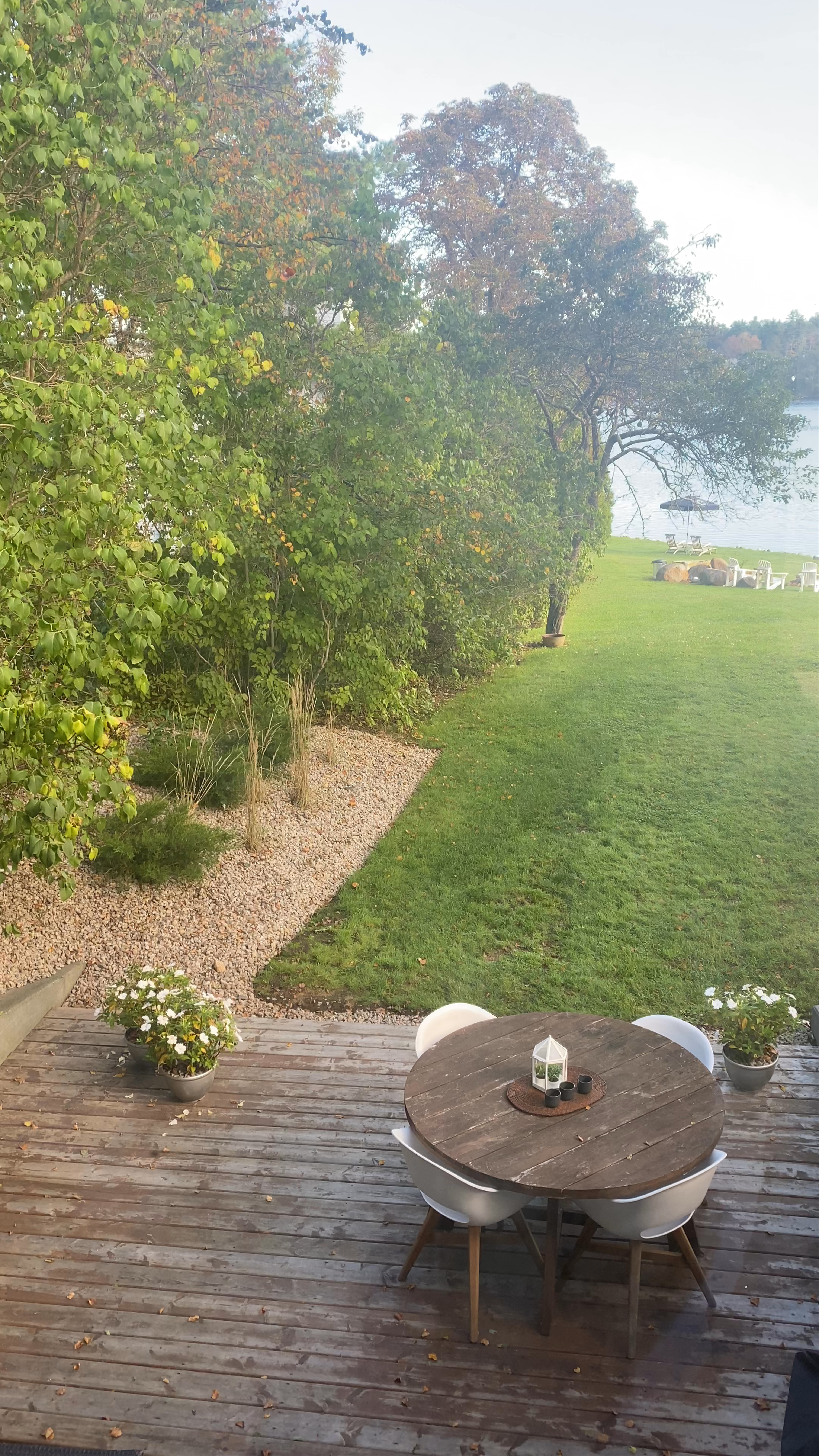 LIGHTHOUSE MOTEL & COTTAGES