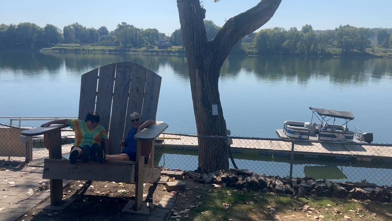 Boathouse BBQ - New American Near Me - Marietta, Ohio