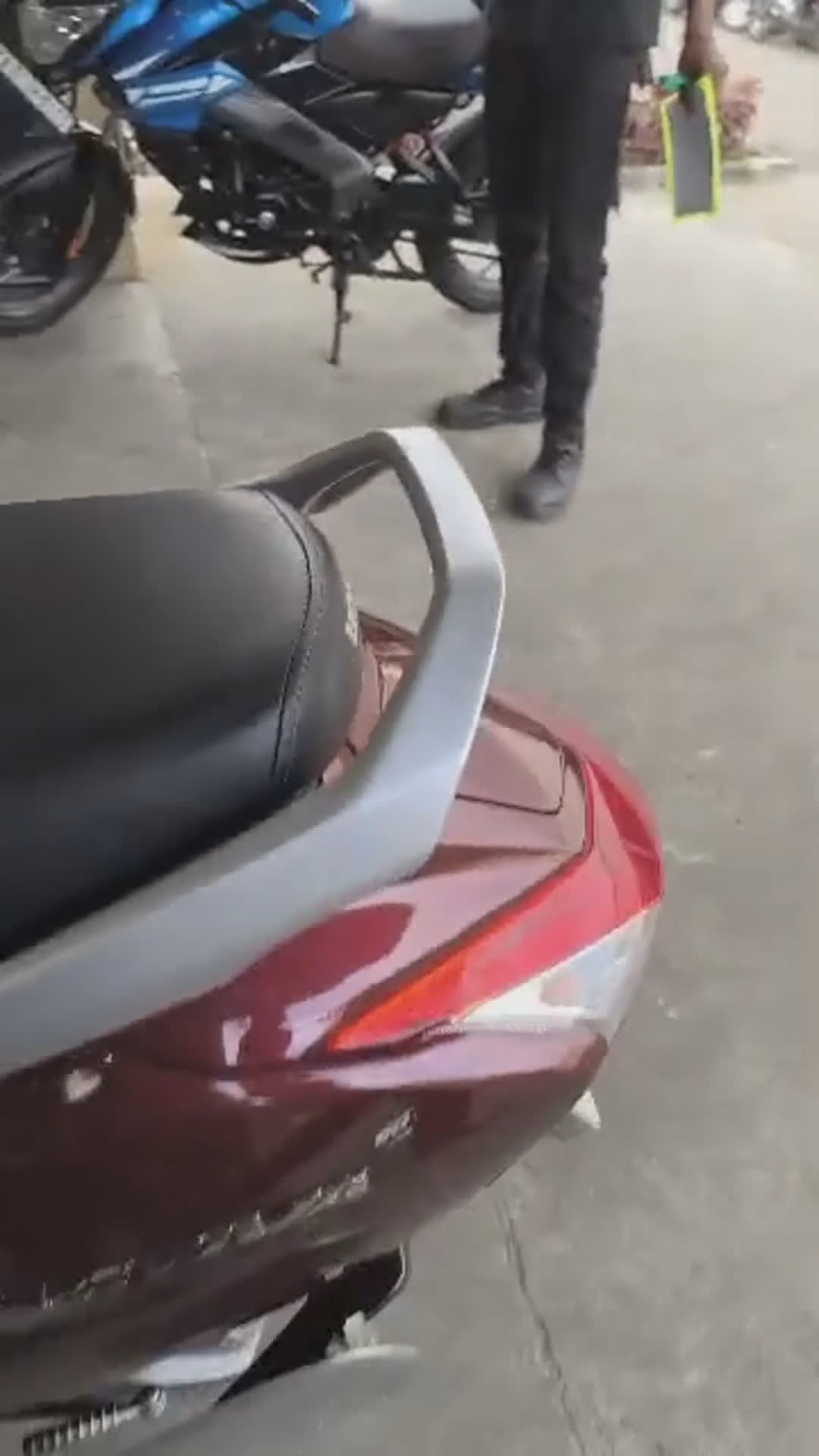Walk-around video thumbnail