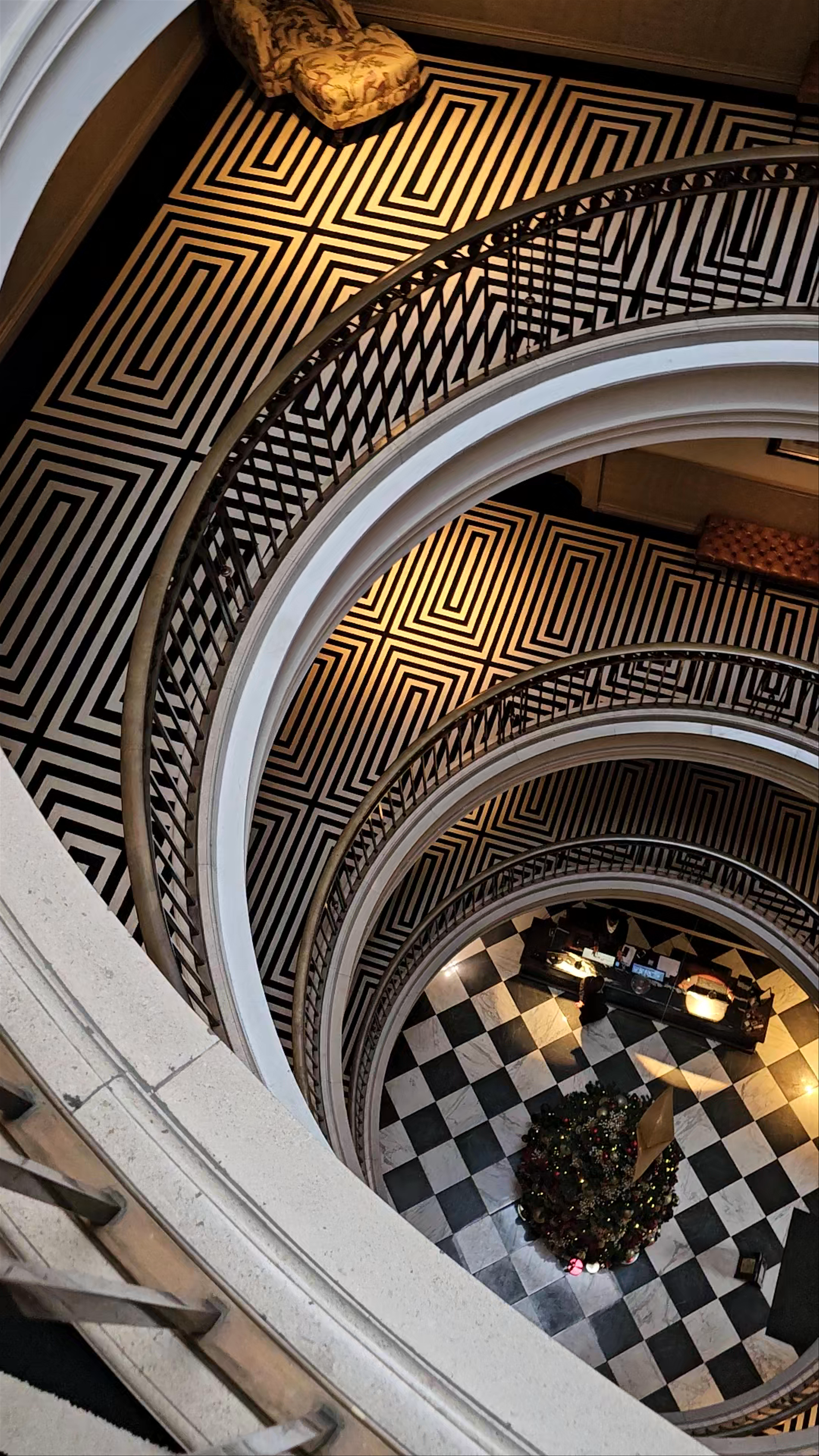The Register Club Spiral Staircase in Edinburgh