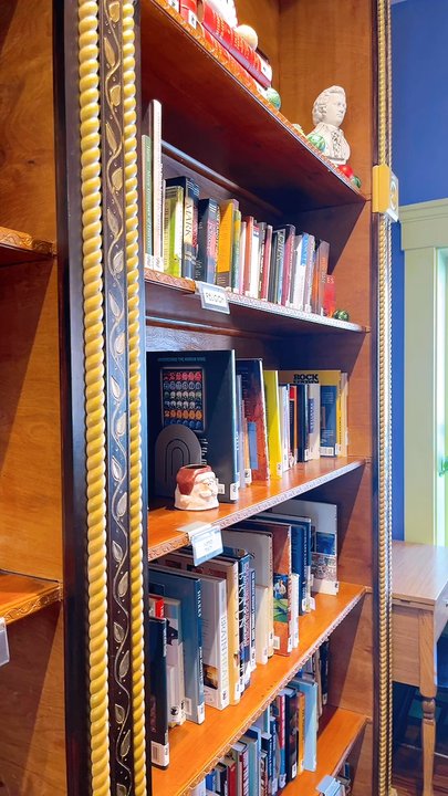 Protagonist Cafe - Coffee & Tea Near Me - St. Louis, Missouri