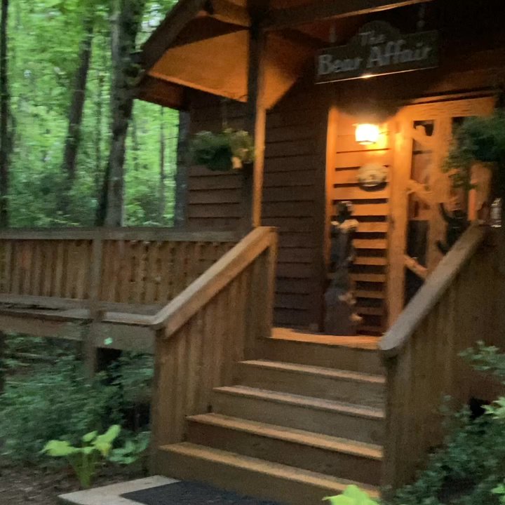 The Bear Affair Cabin - Peaceful Tranquility. 2021. www.thebearaffair.com Facebook - Vacation Rentals Near Me - Helen, Georgia