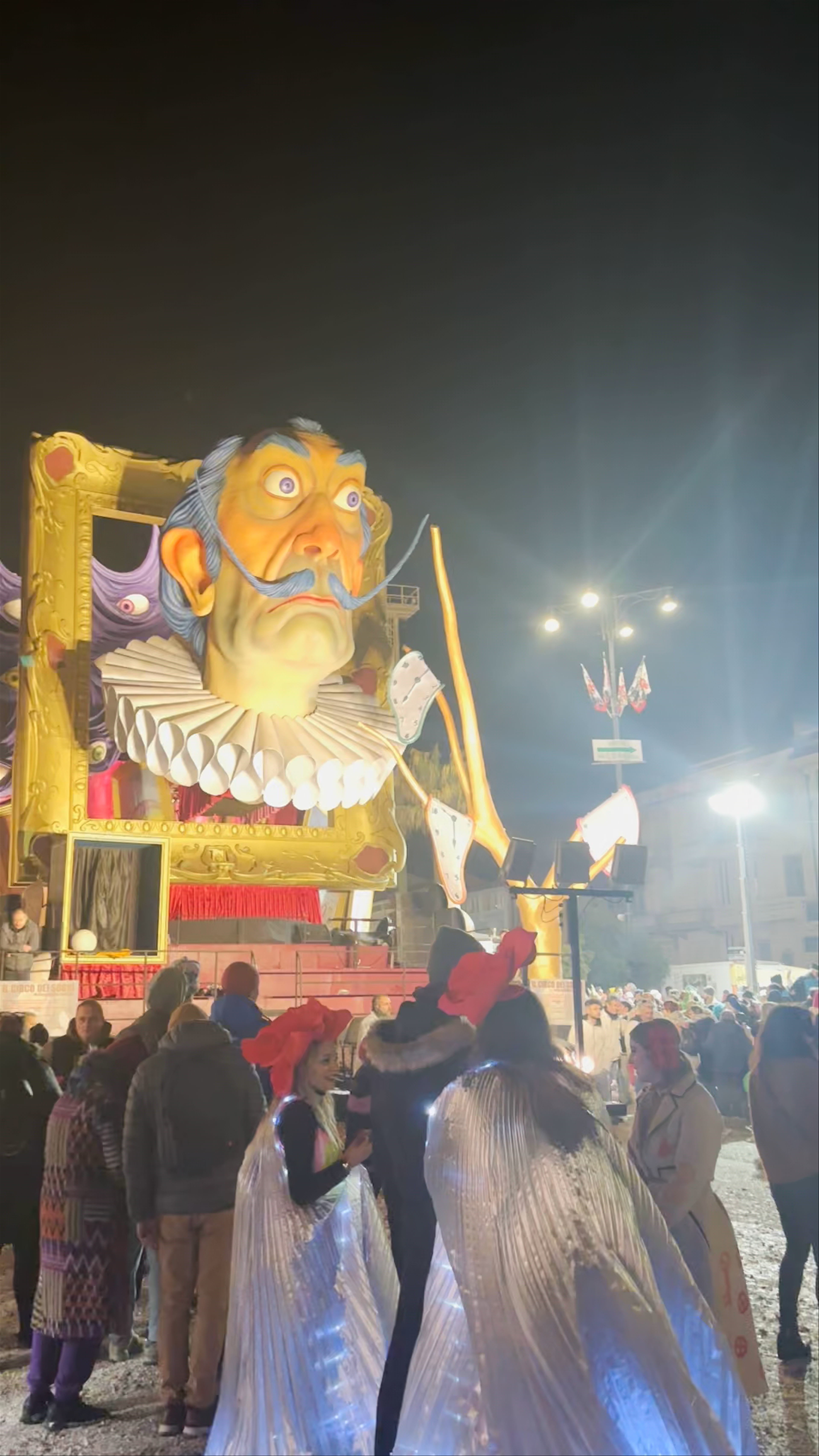 Carnevale di Viareggio: Nighttime Magic in Tuscany's Iconic Festival