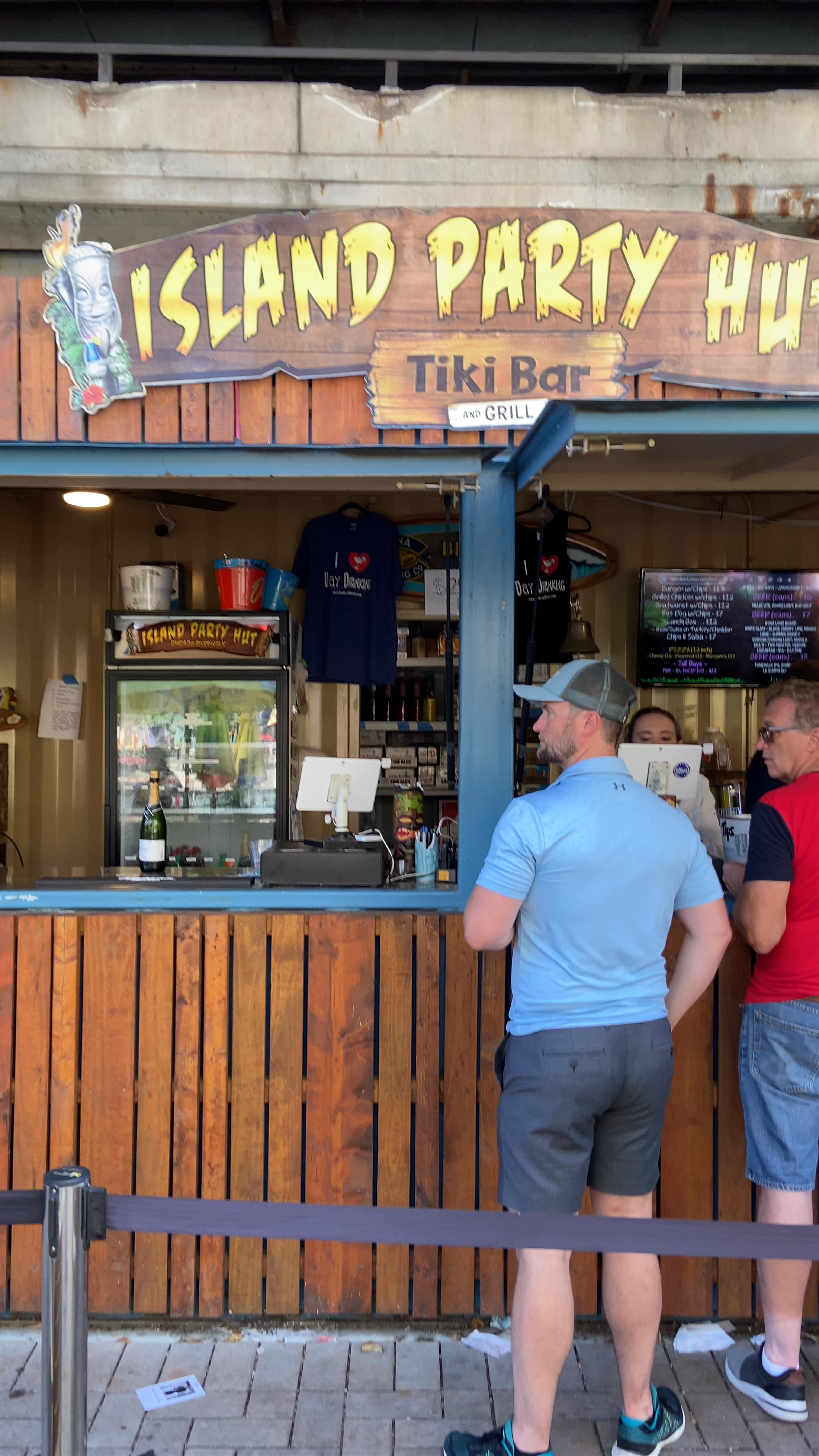 Island Party Hut: Tropical Vibes in Chicago Riverwalk