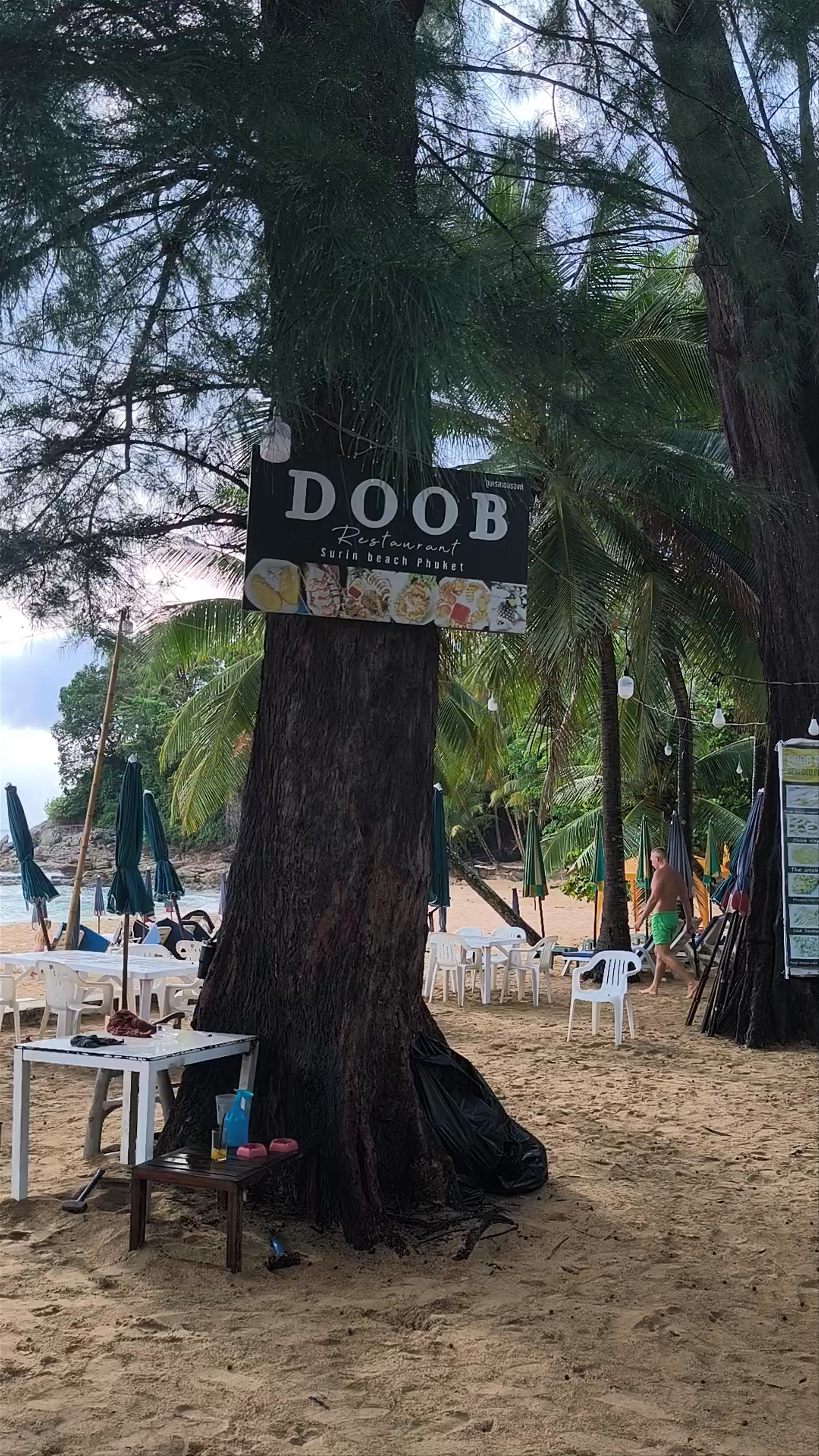 DOOB Restaurant at Surin Beach: Laid-back Beachfront Dining in Phuket