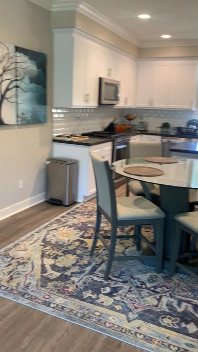 Jo Momma’s Cleaning & Organizing Services - Everything nice and clean. - Office Cleaning Near Me
