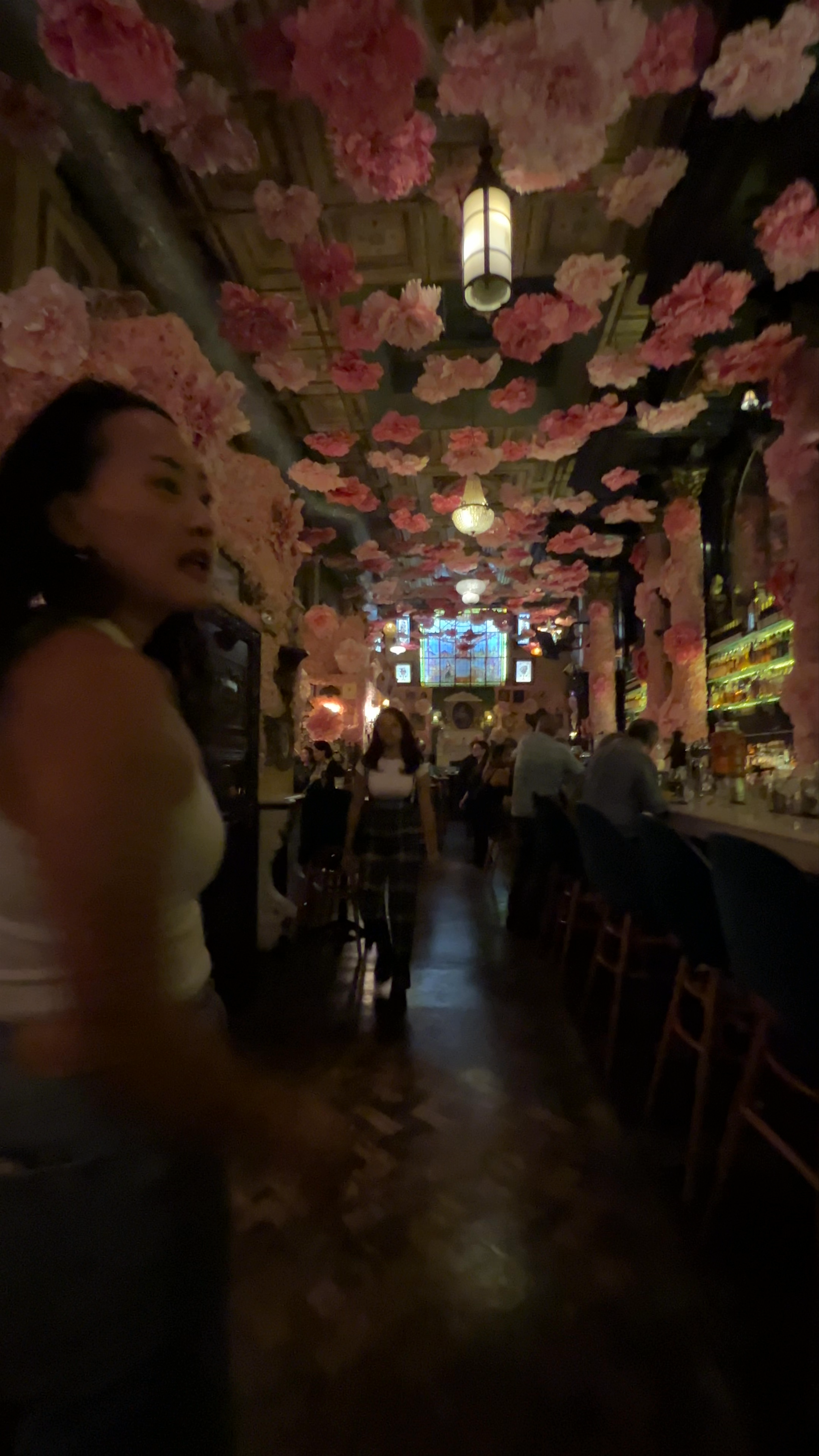 Lillie's Victorian Establishment: Floral Elegance in New York City
