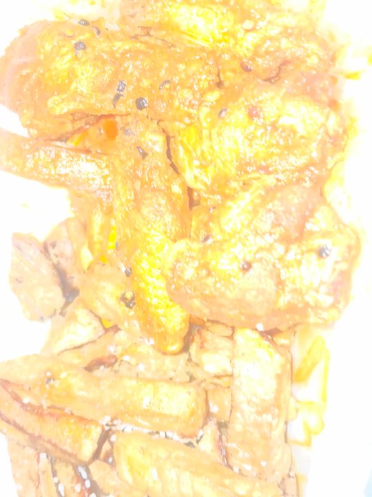 Wing Station - The Butler Box was goodt fresh cut fries still very crispy with the 6 piece med spicy wings - Chicken Wings Near Me - Louisville, Kentucky