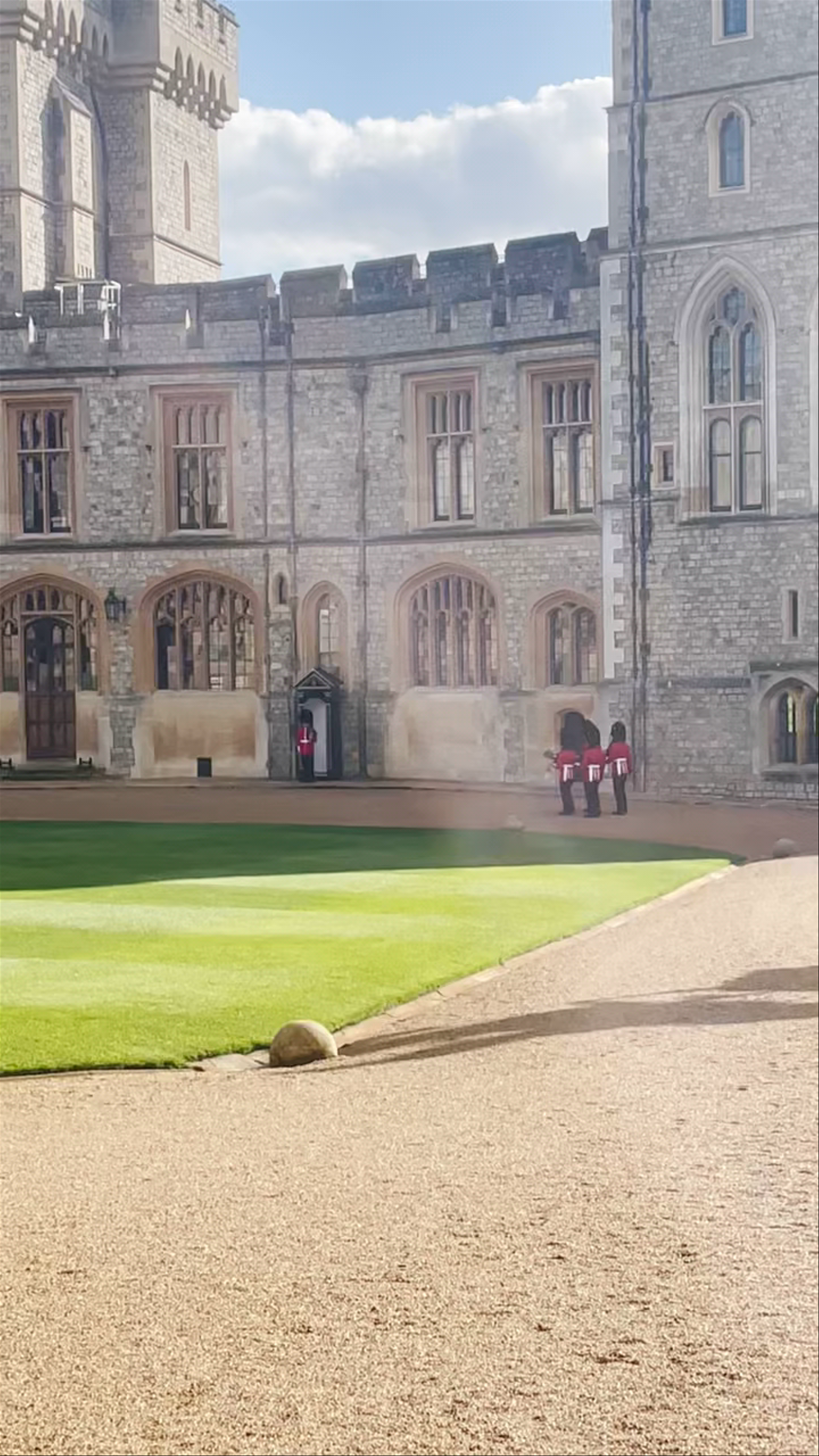 Windsor Castle: Majestic Heritage and Royal Tradition in England