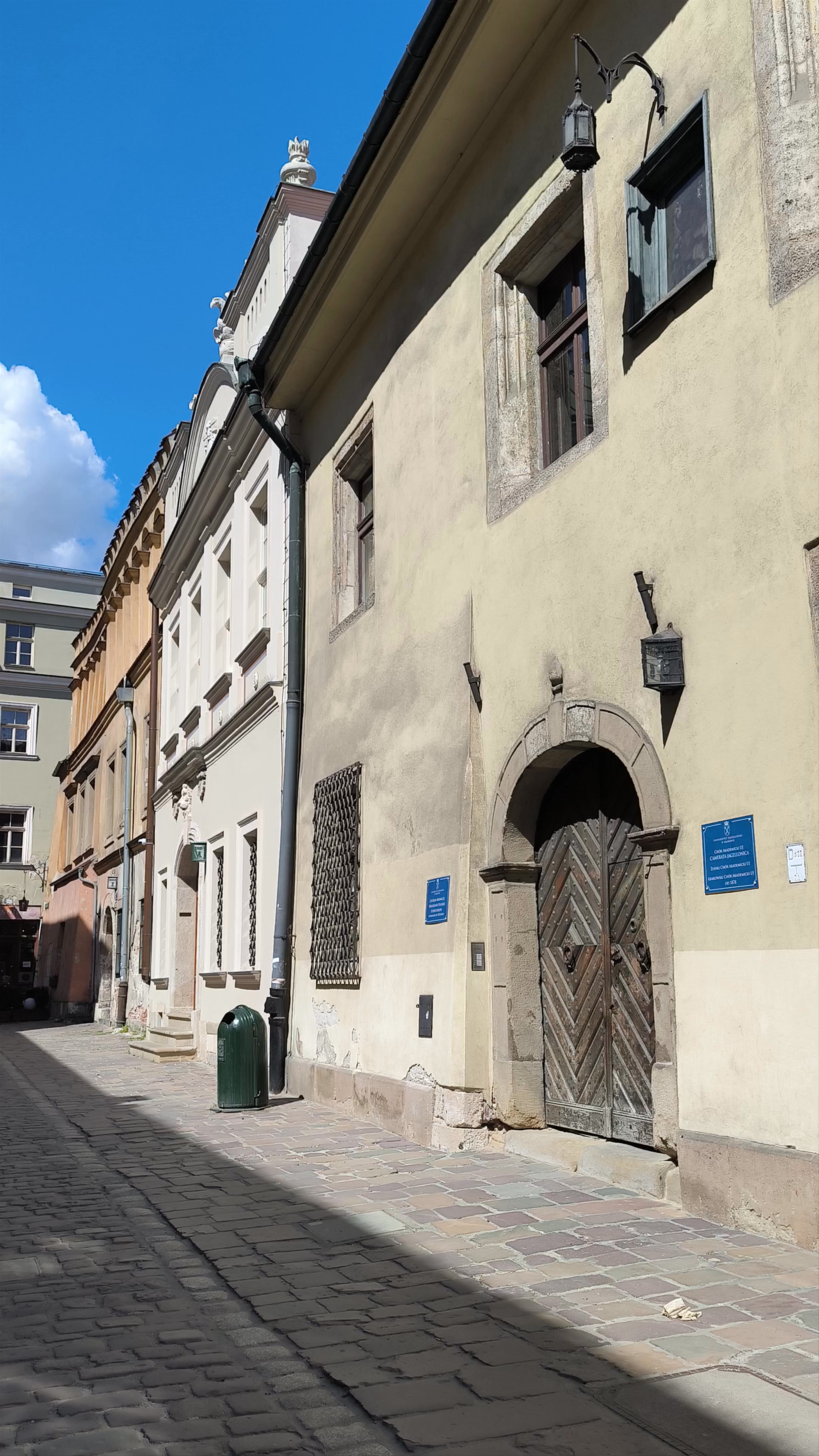 Sunny Stroll Through Kraków's Historic Old Town
