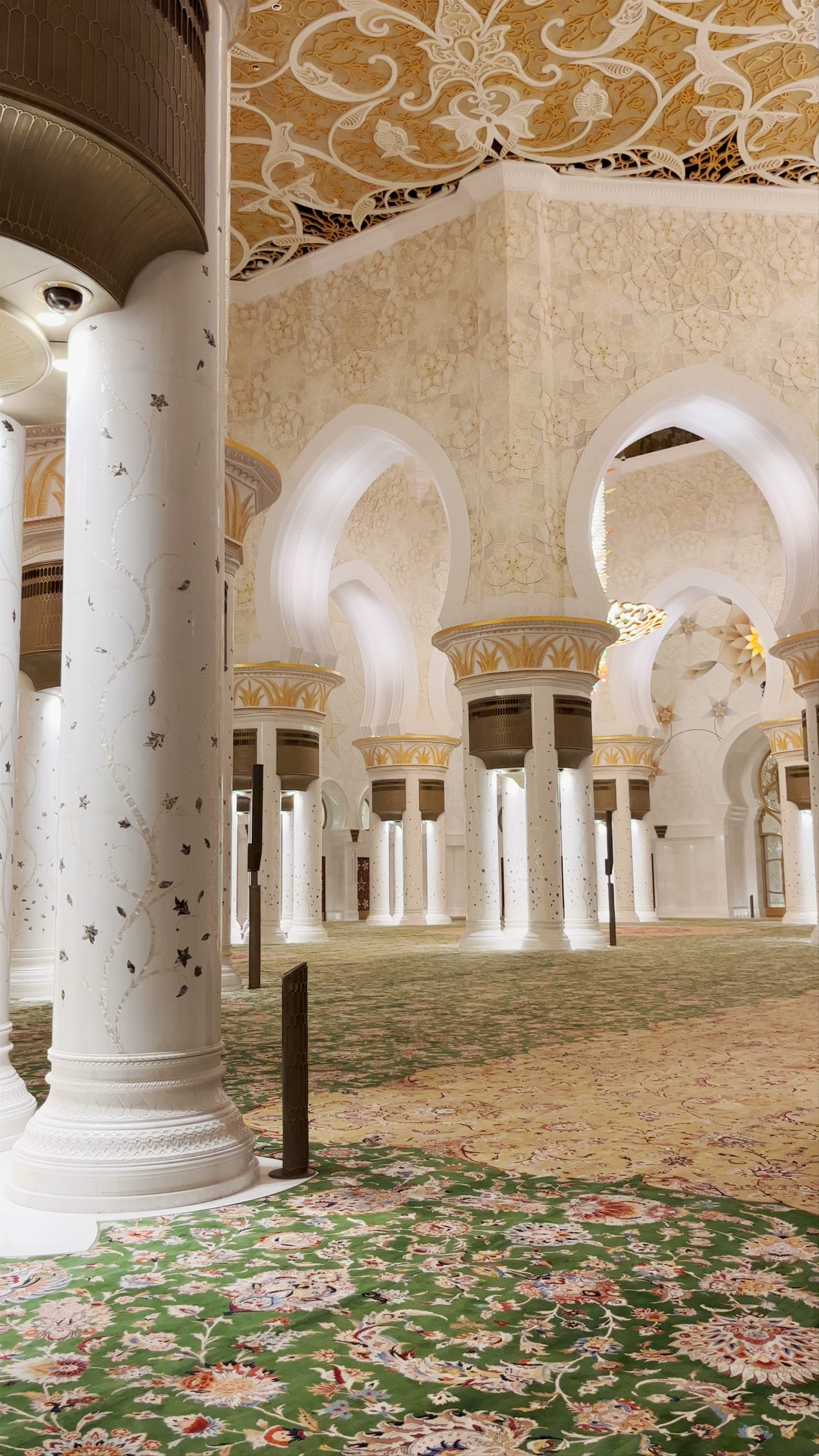 Sheikh Zayed Grand Mosque - Abu Dhabi - United Arab Emirates