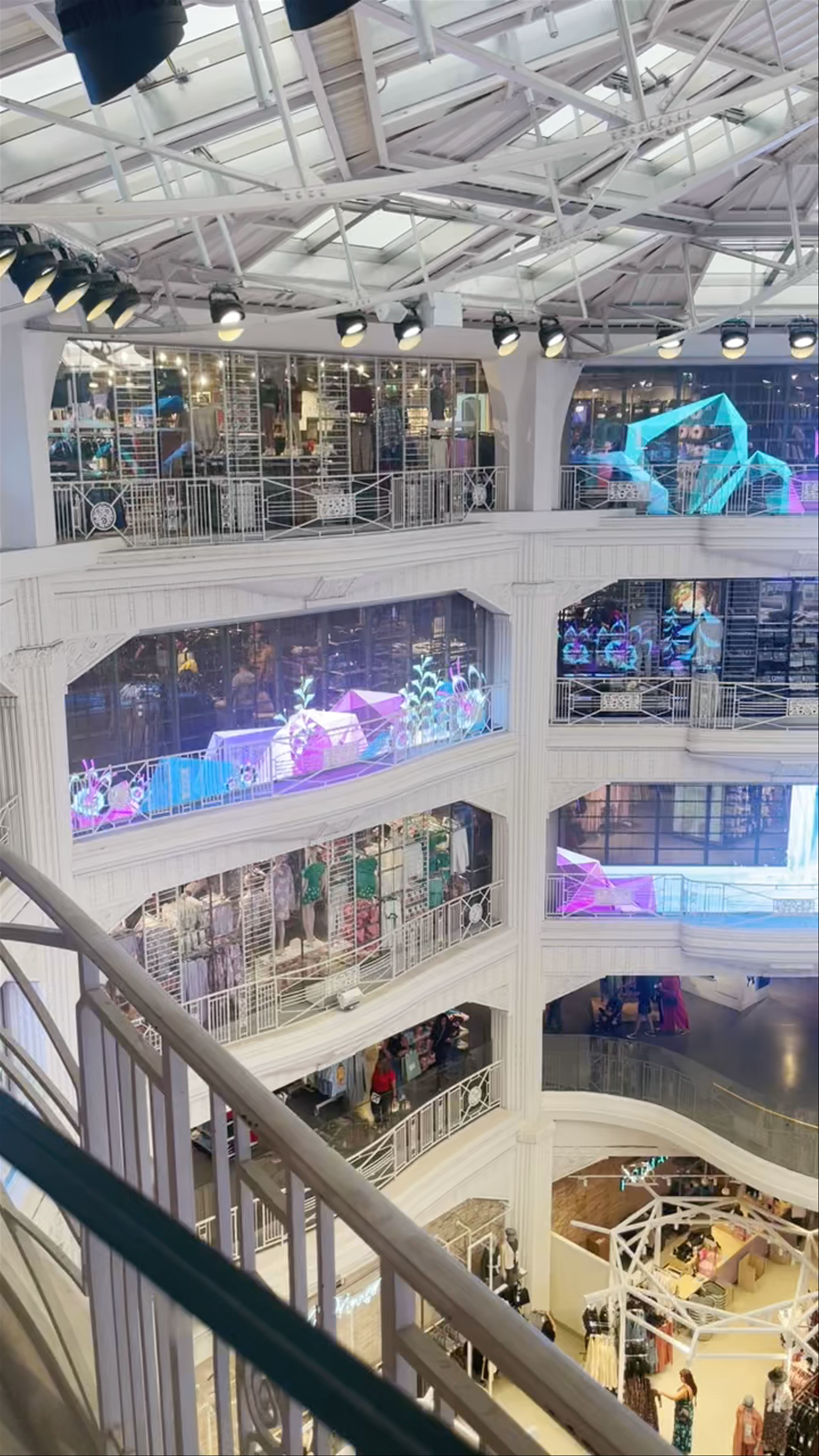 Primark Gran Vía: Dynamic Shopping Experience in Madrid