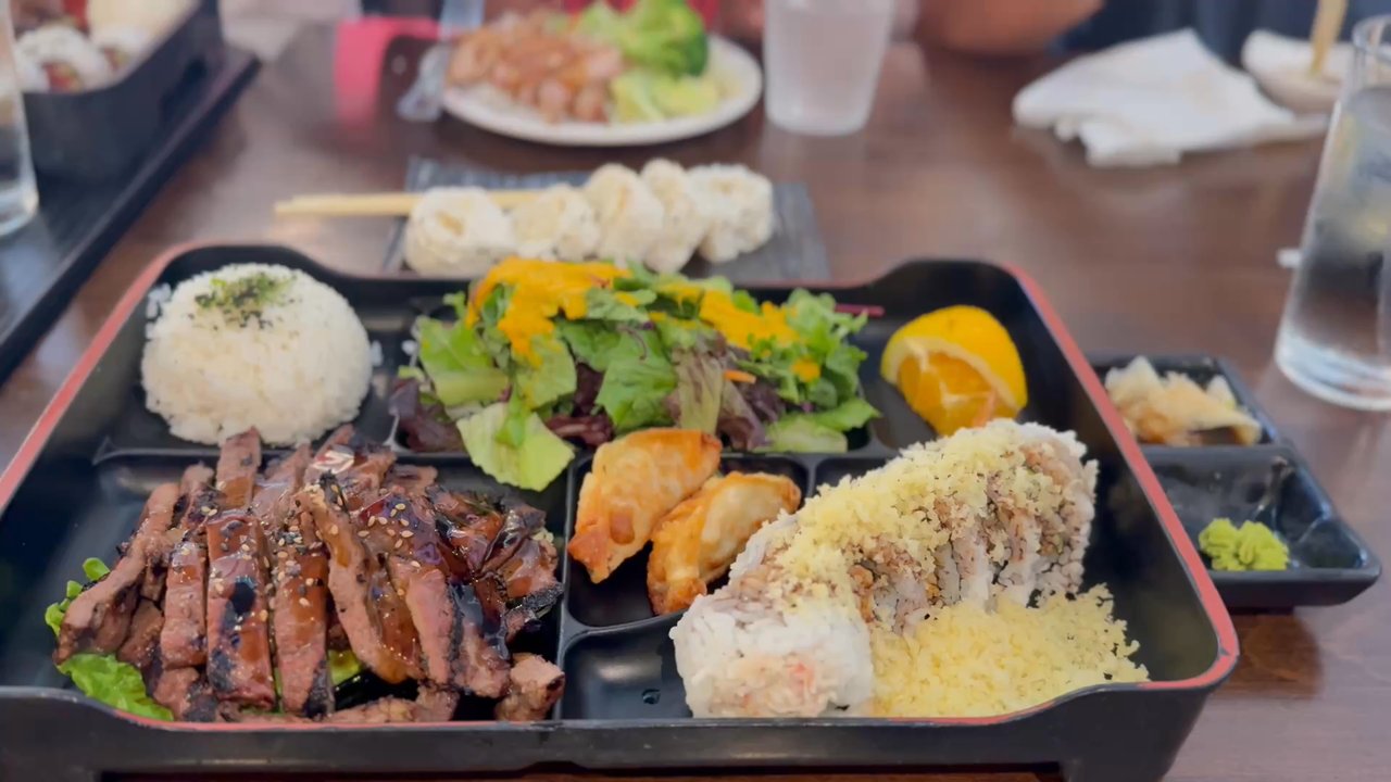 Starfish Sushi - Bento Box - Sushi Bars Near Me - Los Angeles, California