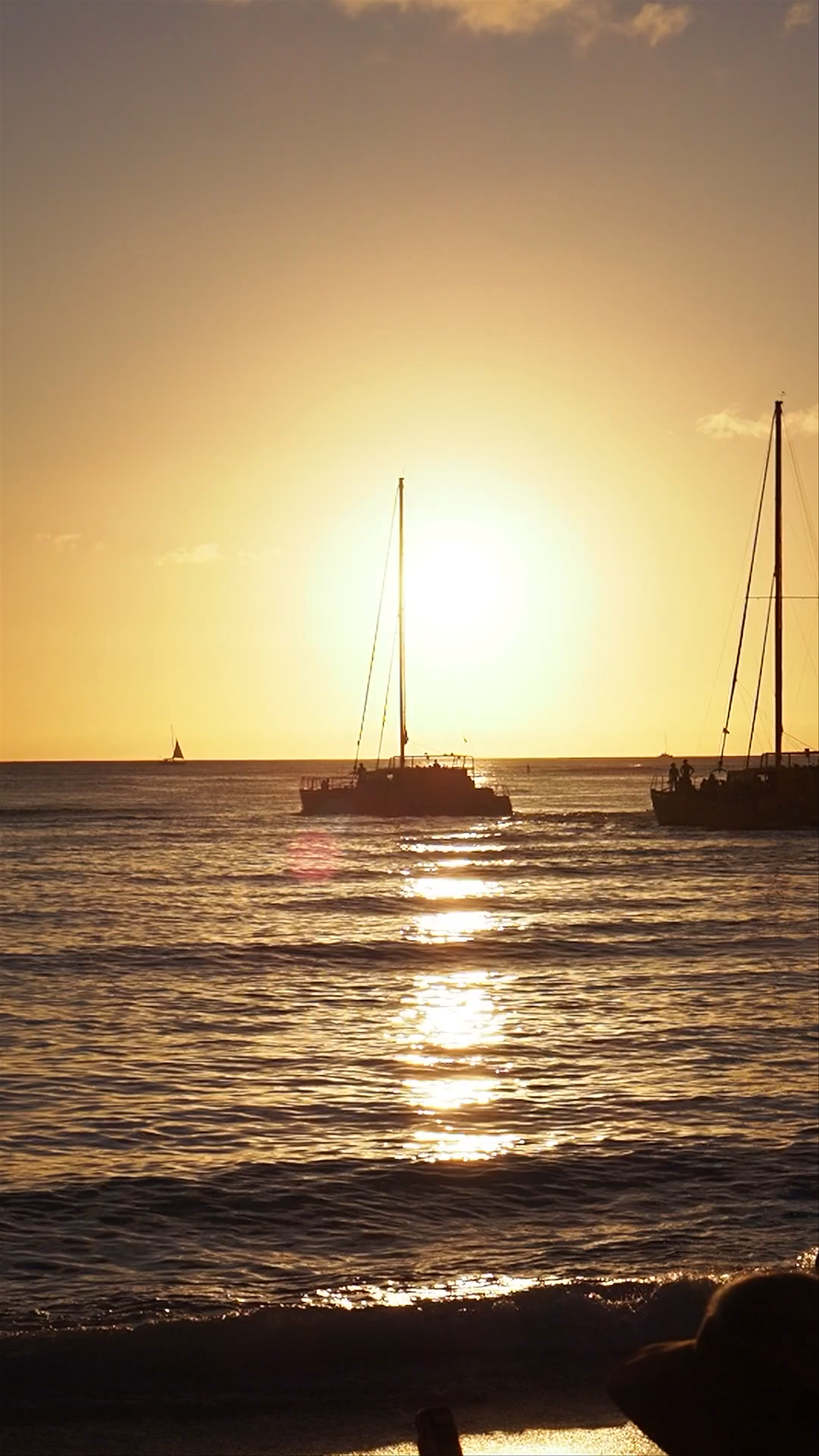 Royal Moana Beach Sunset Sail in Honolulu