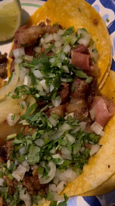 Las Chulas - Mexican Near Me