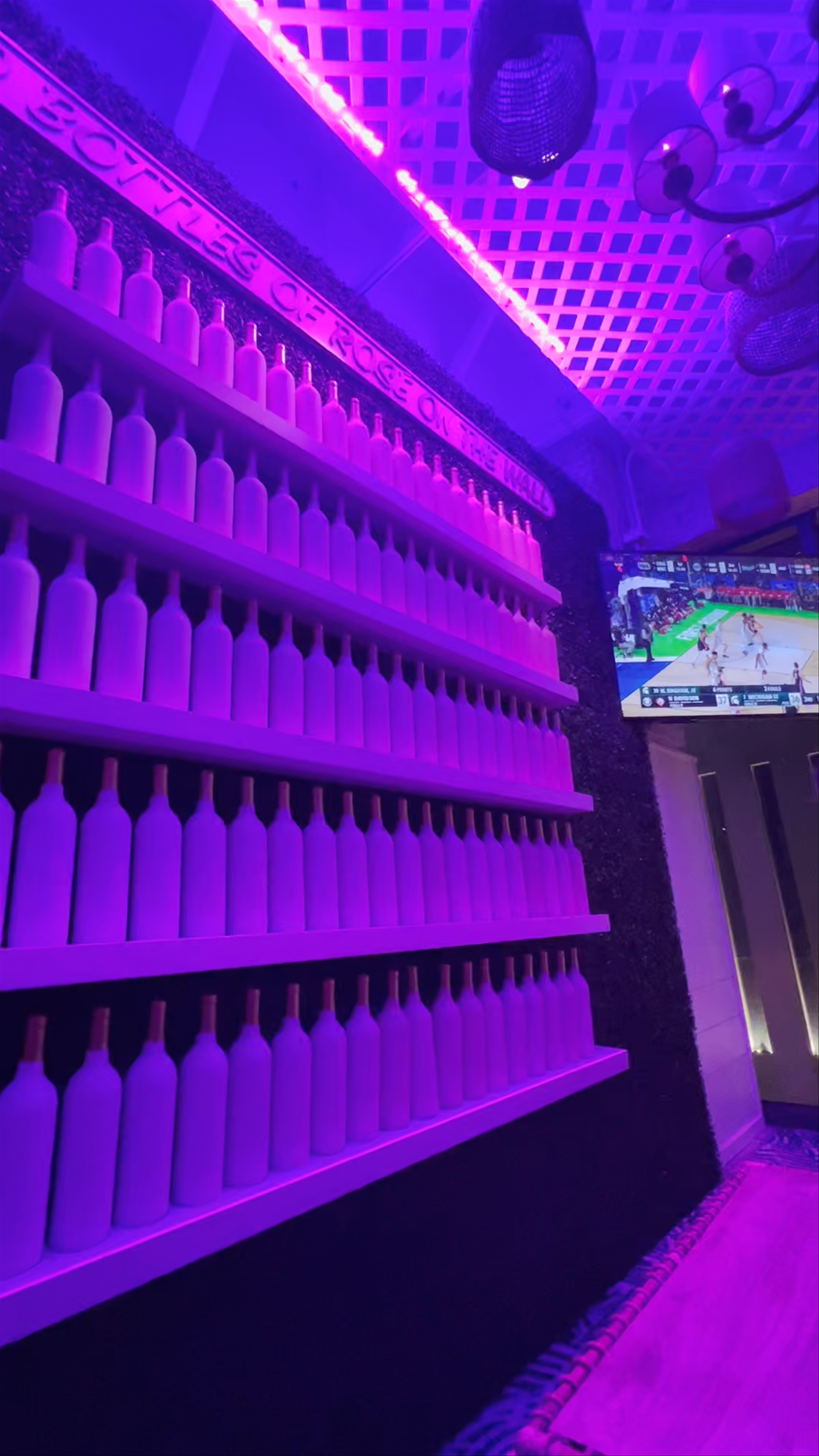 The Hampton Social: Vibrant Nightlife in Nashville